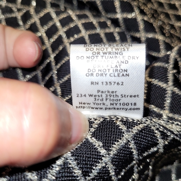 Parker Candice Black & Gold Metallic Knit Pleated Flared Dress Size P (S) - Picture 13 of 16